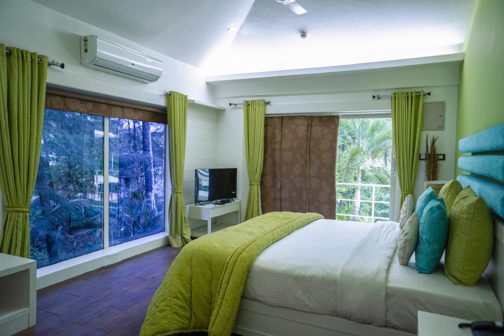 Regenta Beach House Resort, Goa บีนอลิม ภายนอก รูปภาพ