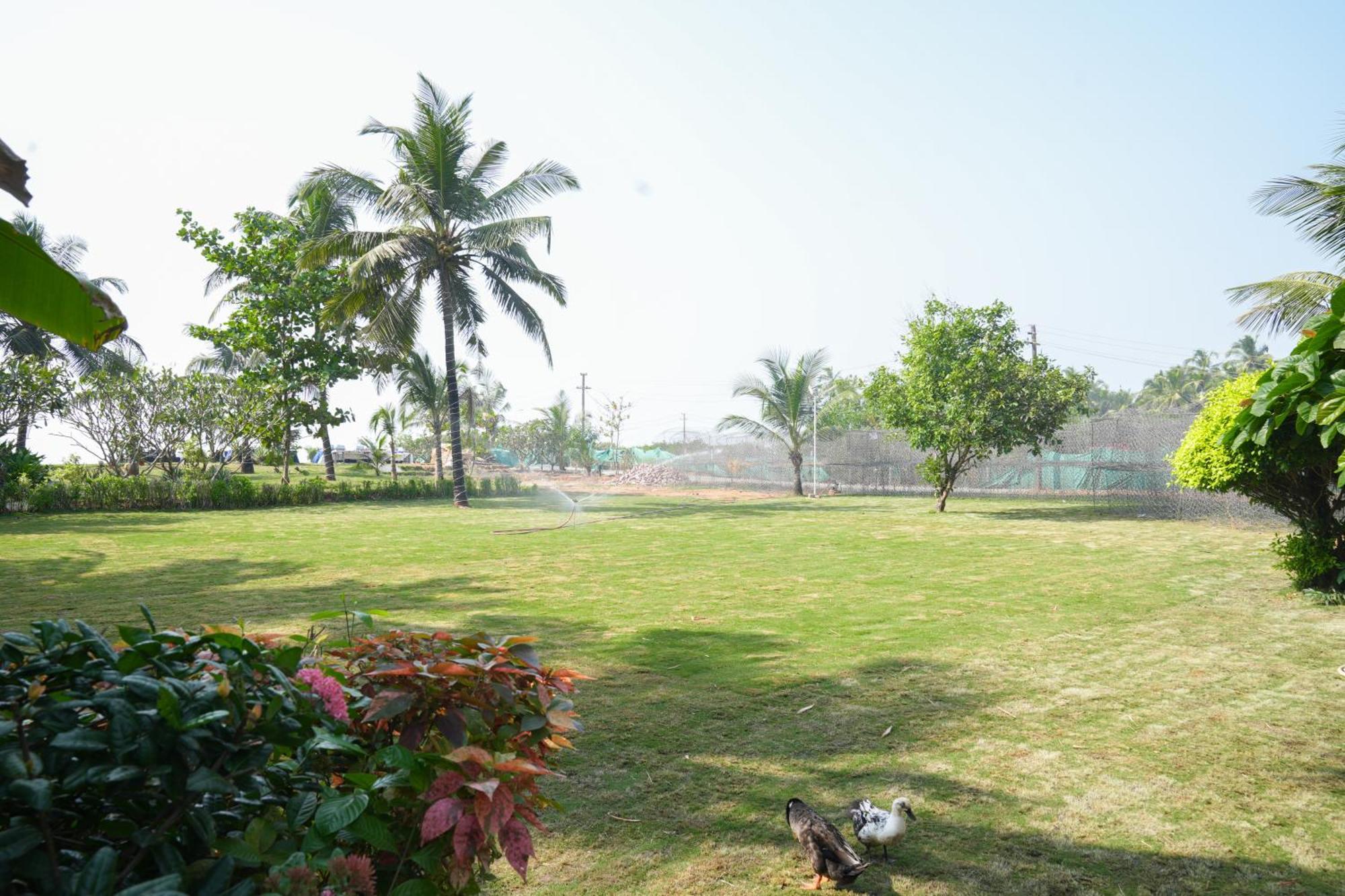 Regenta Beach House Resort, Goa บีนอลิม ภายนอก รูปภาพ