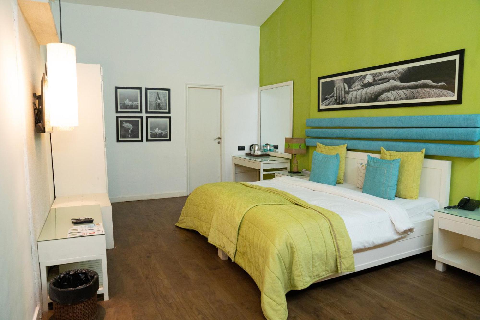 Regenta Beach House Resort, Goa บีนอลิม ภายนอก รูปภาพ