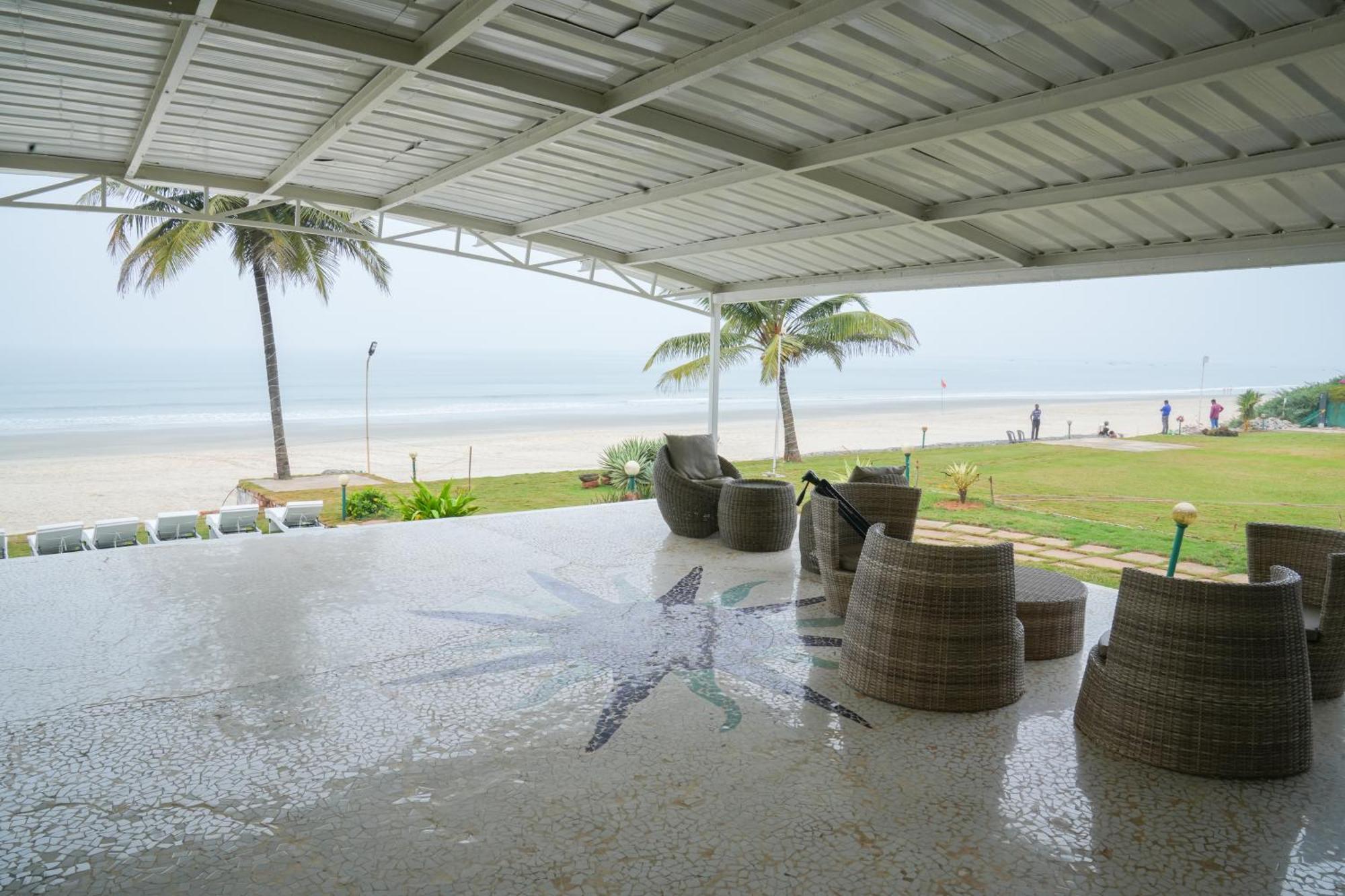 Regenta Beach House Resort, Goa บีนอลิม ภายนอก รูปภาพ