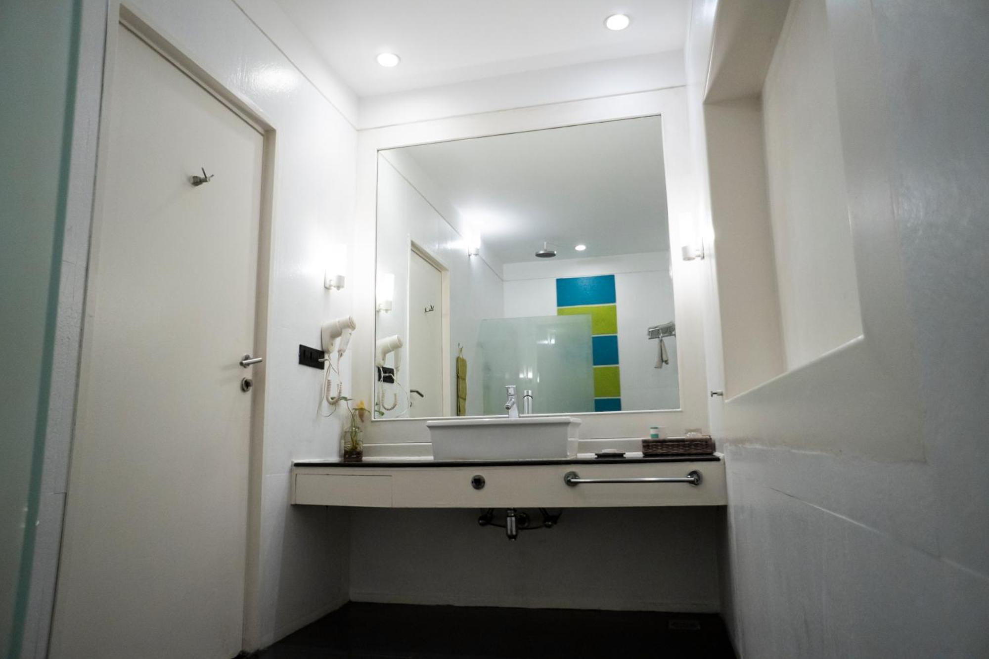 Regenta Beach House Resort, Goa บีนอลิม ภายนอก รูปภาพ