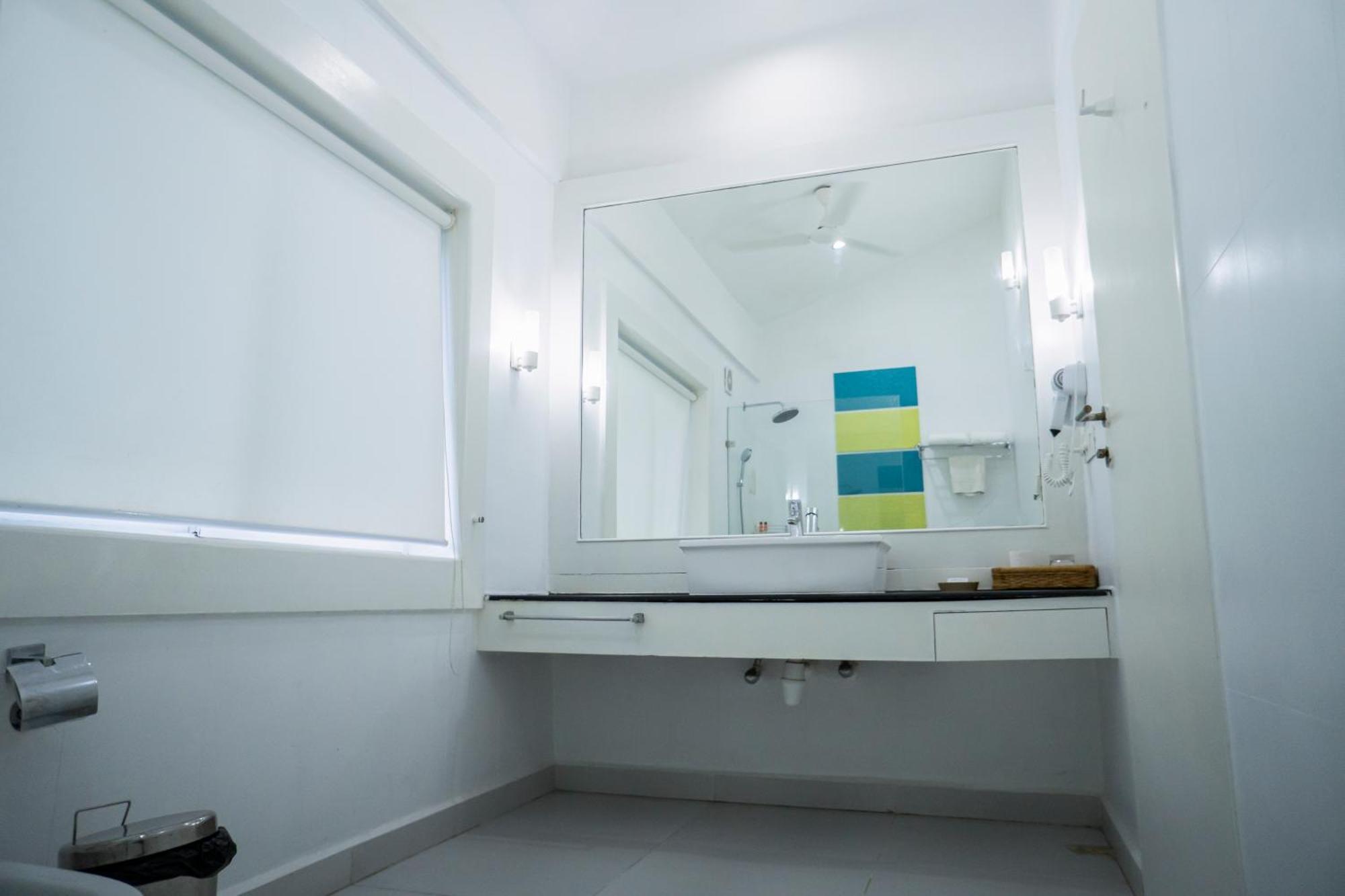 Regenta Beach House Resort, Goa บีนอลิม ภายนอก รูปภาพ